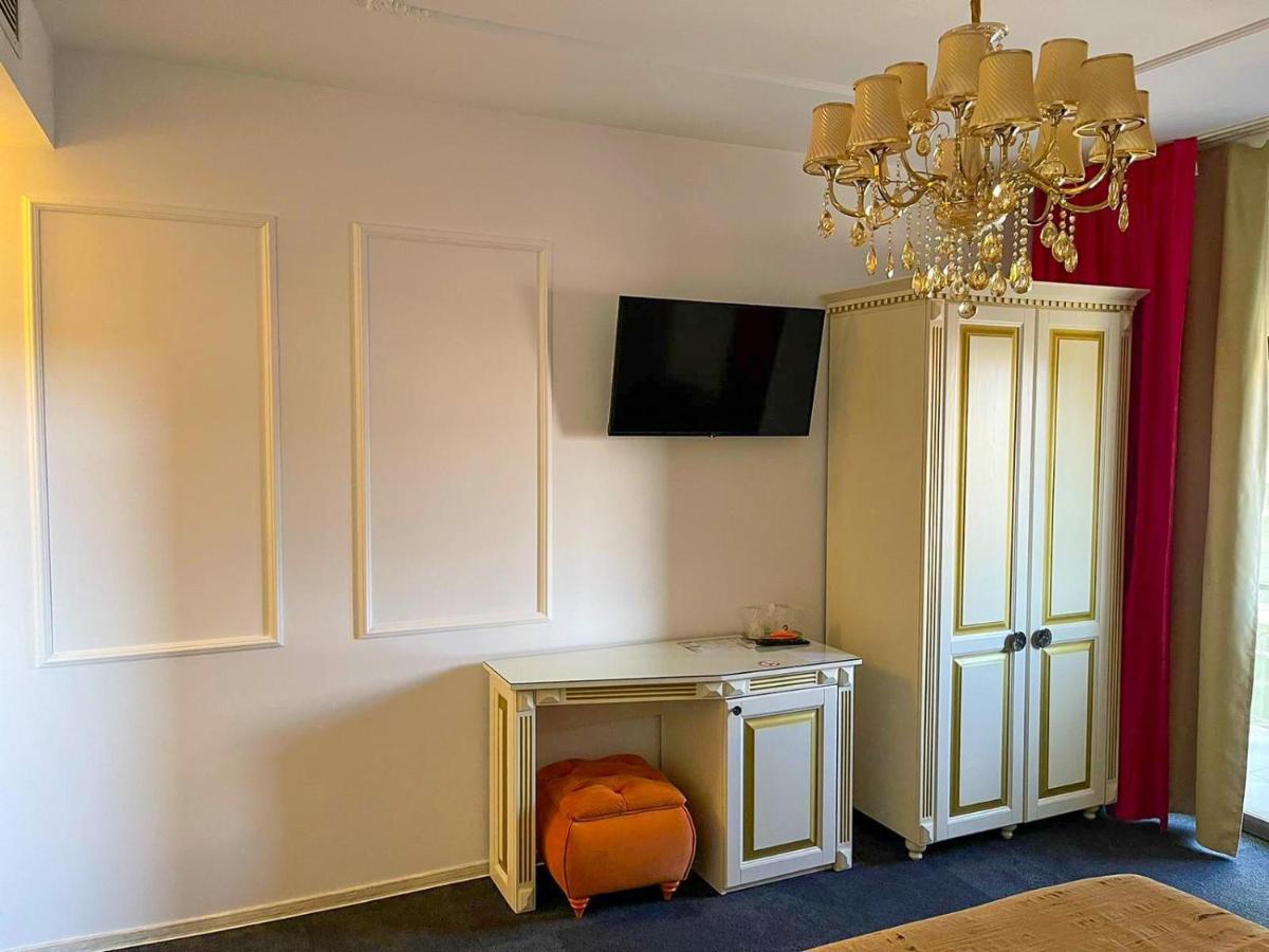 Hotel Goya Collection Târgu Jiu 외부 사진