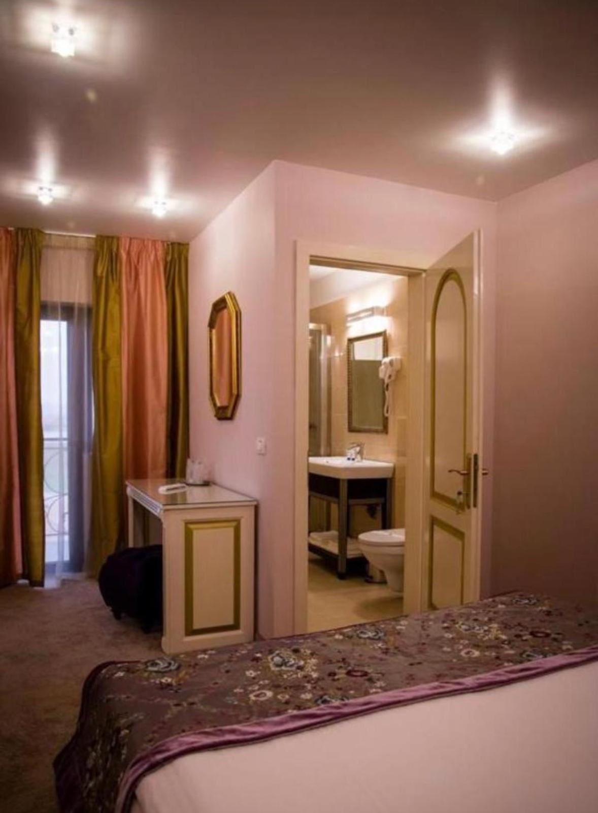 Hotel Goya Collection Târgu Jiu 외부 사진