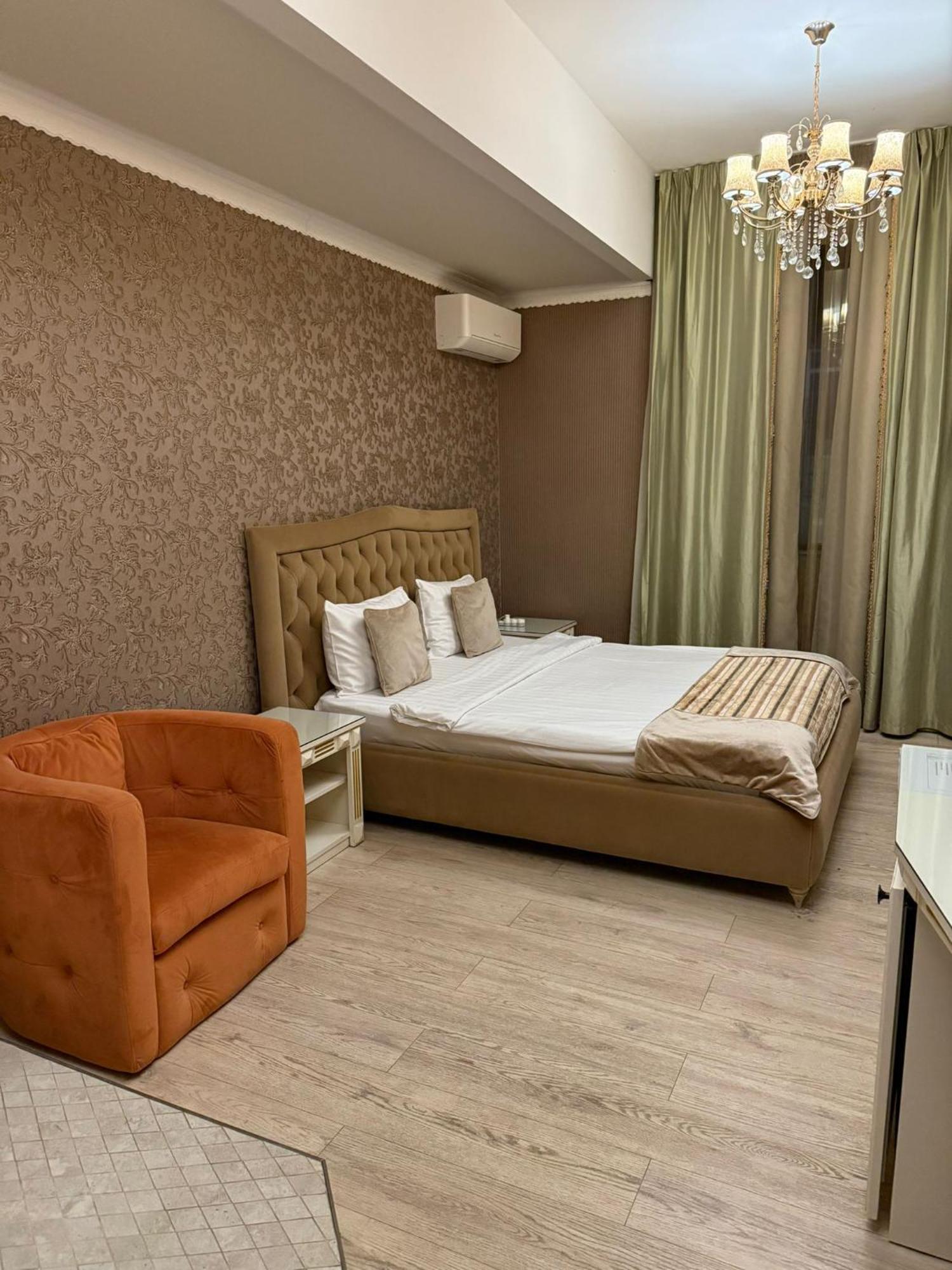 Hotel Goya Collection Târgu Jiu 외부 사진